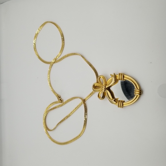 305 Monet long chain - Picture 2 of 3